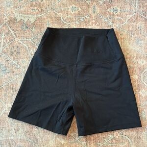 NUX Willow Short - Black - S / Black